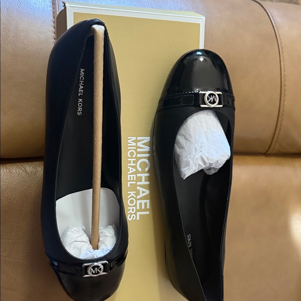 New Michael Kors Black Patent Flats